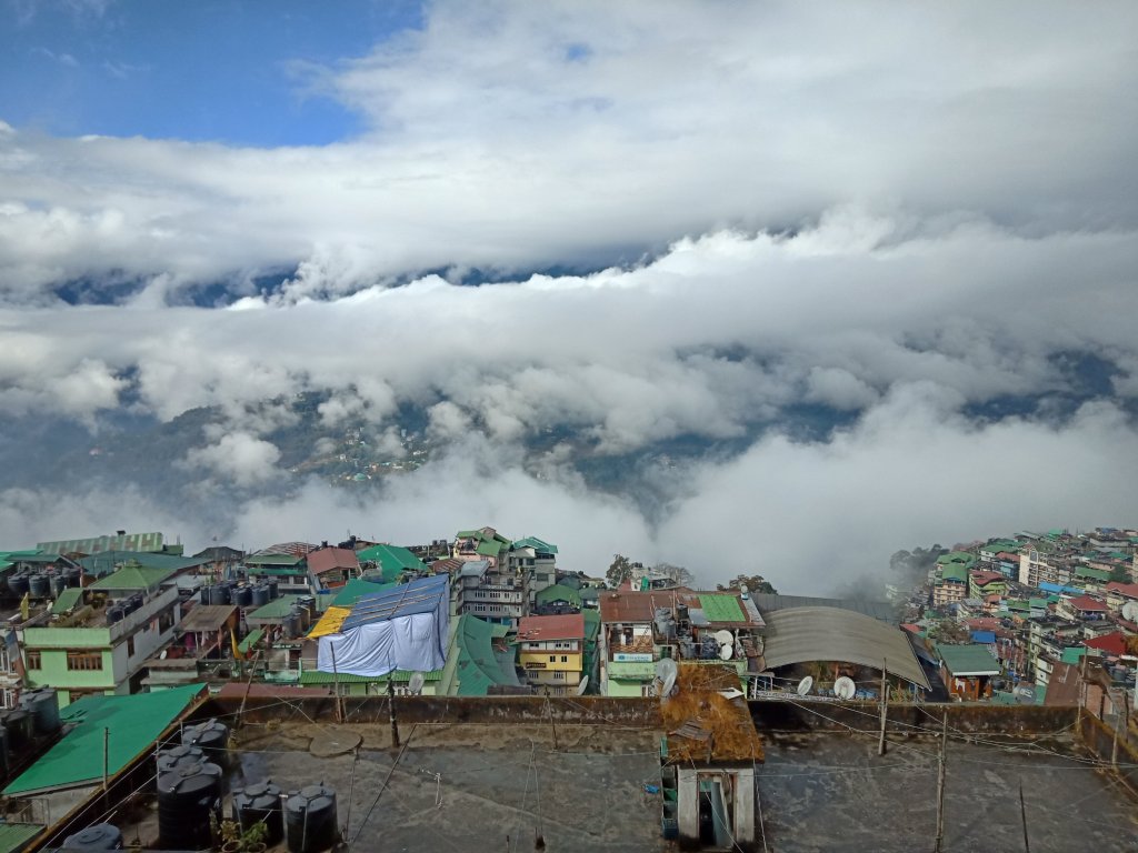 Gangtok, Hotel Yangthang Heritage, View from the hotel room's window, january 2020